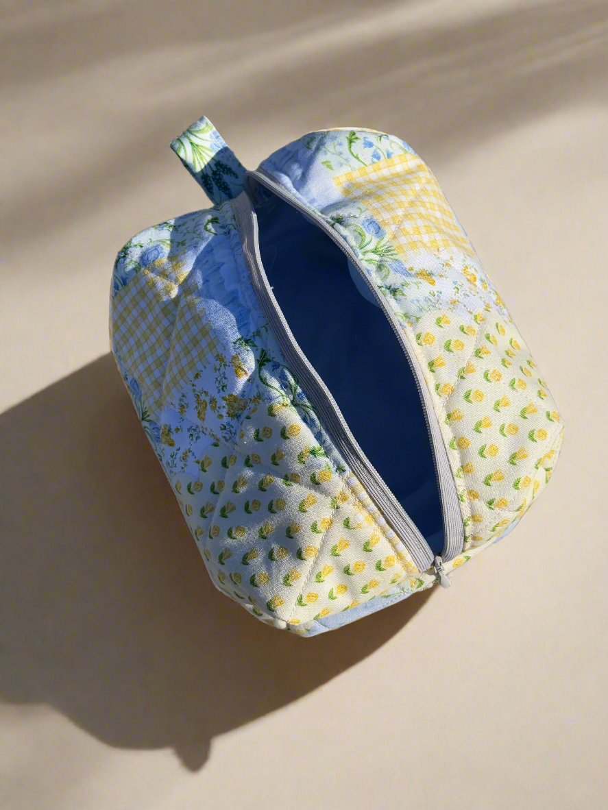 Quilt Floral Blue Pouch (L)